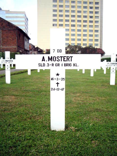 mostert.a.2005.jpg