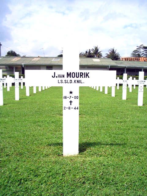 mourik.van.j.2005.jpg