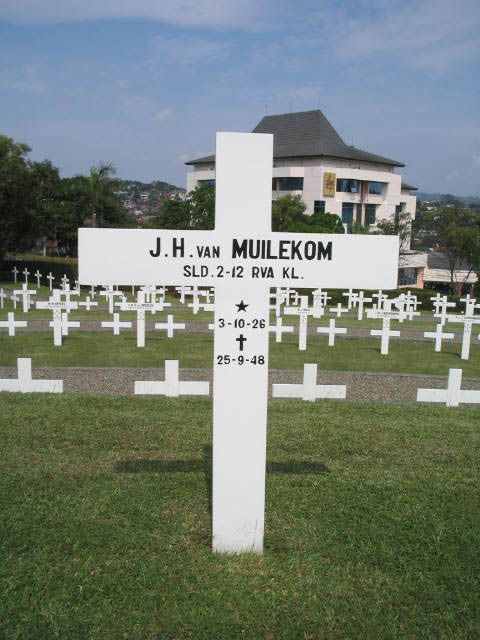 muilekom.van.j.h.2004.jpg