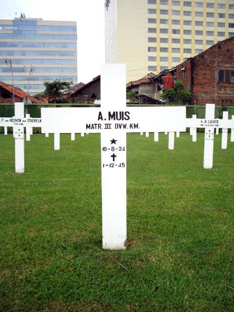 muis.a.2005.jpg
