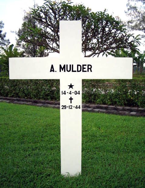 mulder a.2004.jpg