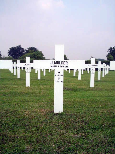 mulder.j.2005.jpg