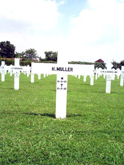 muller.h.2005(1).jpg