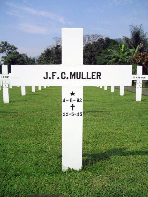 muller.j.f.c.2005.jpg