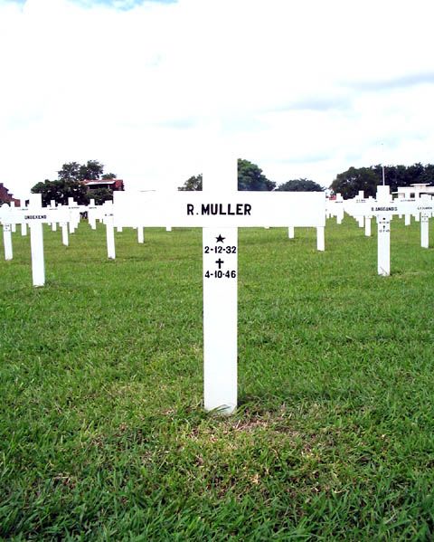 muller.r.2005.jpg