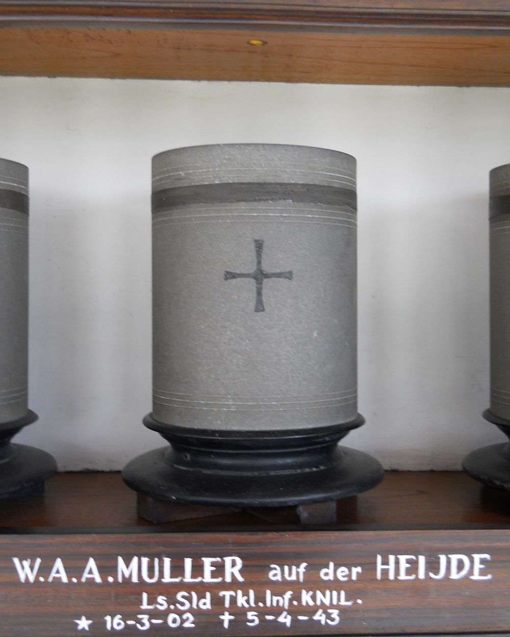 W A A  Muller auf der Heijde.2010.jpg