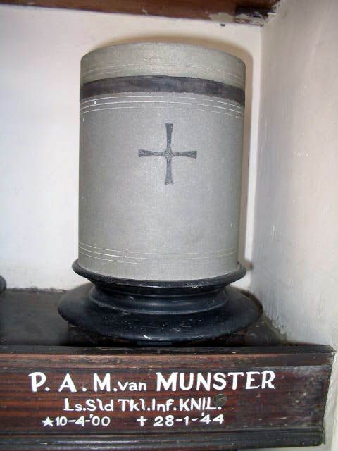 munster.van.p.a.m.2005.jpg
