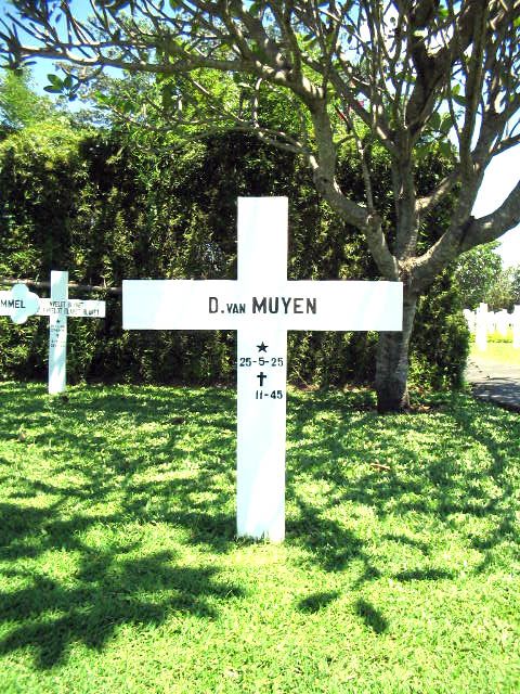 muyen.van.d.2005.jpg