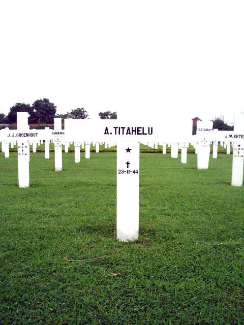 titahelu.a.2005.jpg