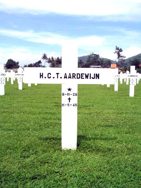 aardewijn.h.c.t.2005.jpg