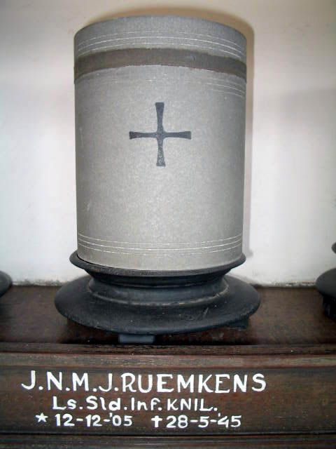 ruemkens.j.n.m.j.2005.jpg