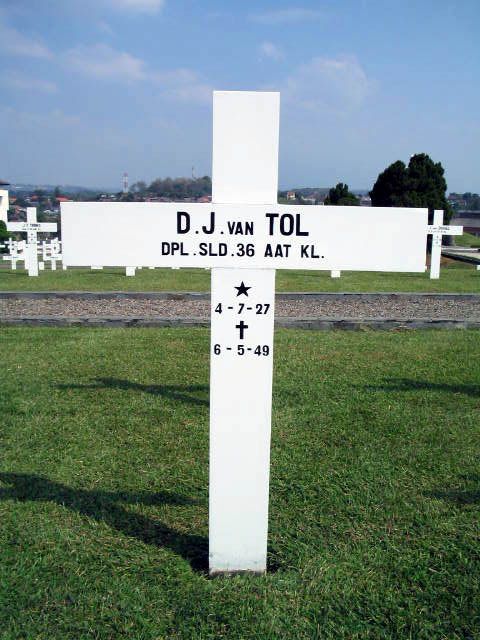tol..van.d.j.2004.jpg.JPG