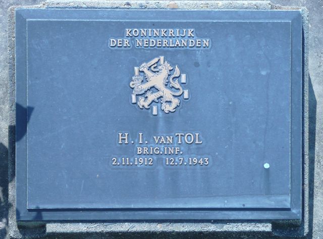 Tol.H.I.van.2008.jpg