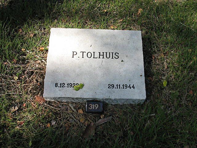P.Tolhuis.jpg