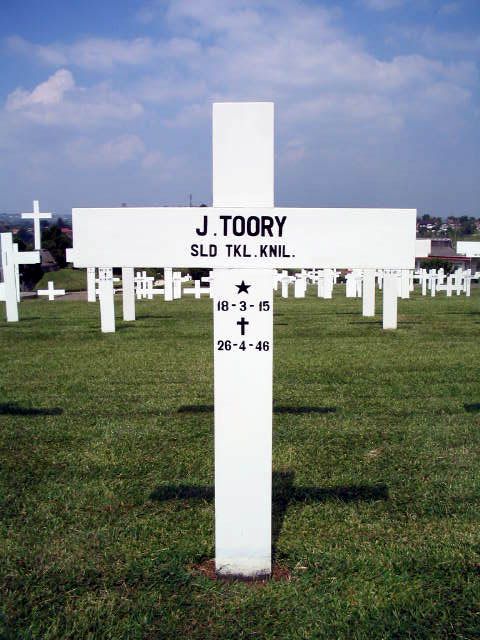 Toory.j.2004.jpg.JPG