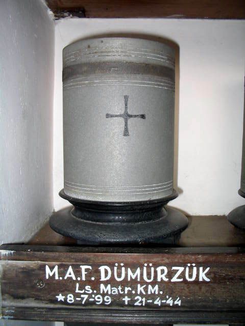 dumurzuk.m.a.f.2005.jpg
