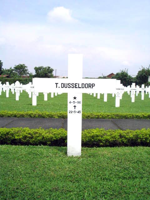 dusseldorp.t.2005.jpg