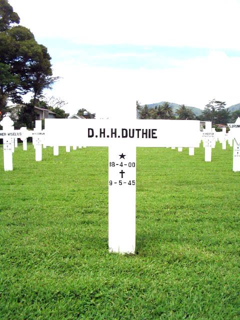 duthie.d.h.h.2005.jpg