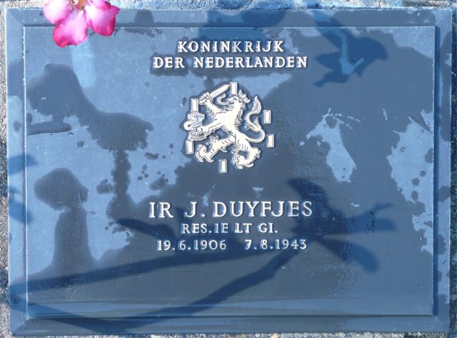 Duyfjes.J.2008.jpg