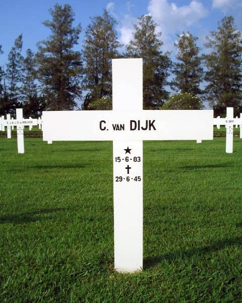 dijk van c.2004.jpg