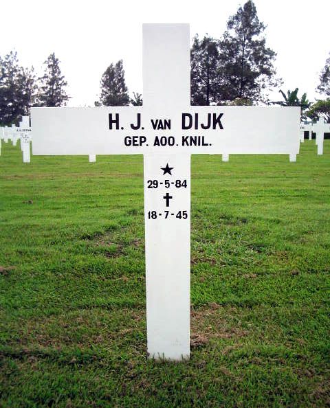 dijk van h.j.2004.jpg