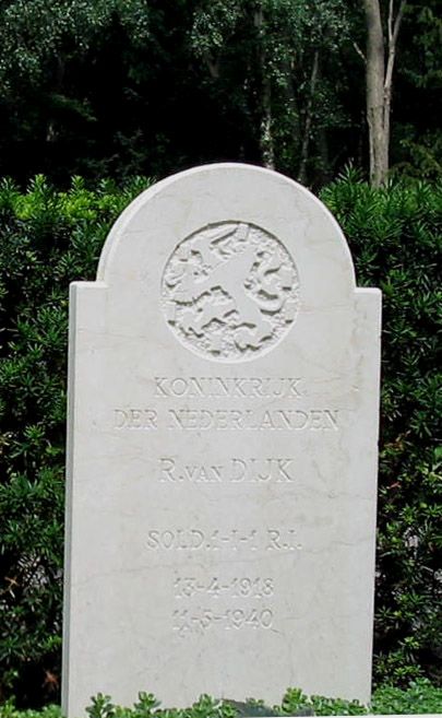 R.v.Dijk kopie.jpg