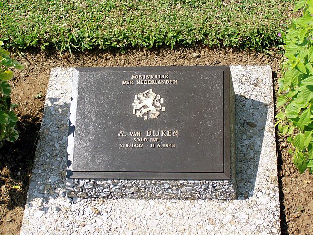 A. van Dijken.jpg