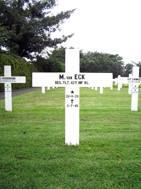 eck.van.m.2005.jpg