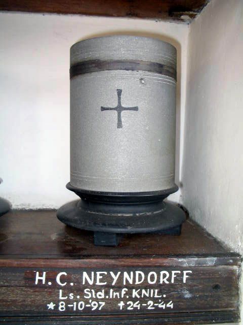 neyndorff.h.c.2005.jpg