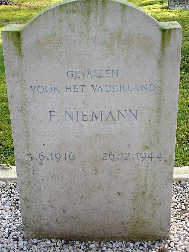 F.Niemann 2008.jpg