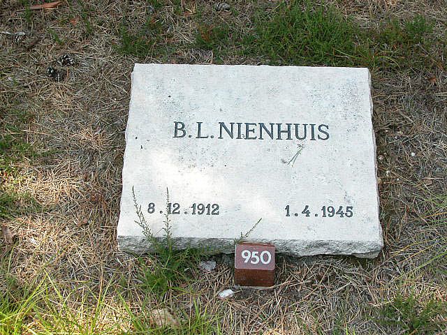 B.L.Nienhius.jpg