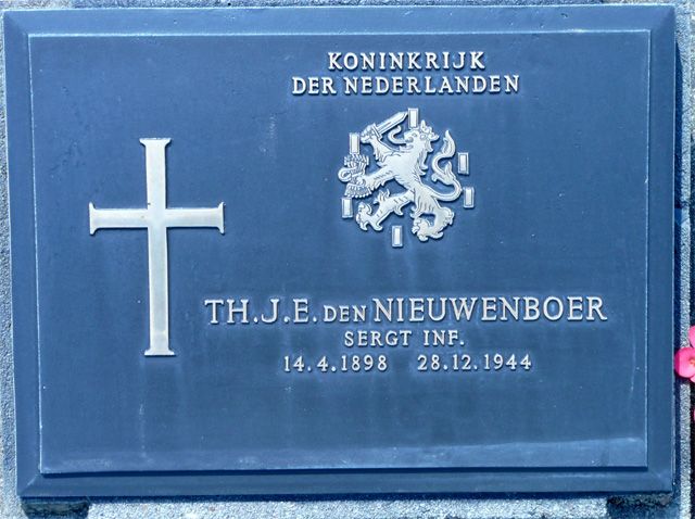 Nieuwenboer.T.J.E.den.2008.jpg