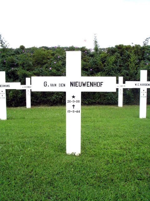 nieuwenhof.v.den.g.2005.jpg