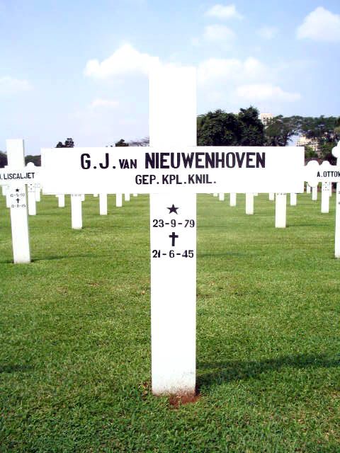 nieuwenhoven.van.g.j.2005.jpg