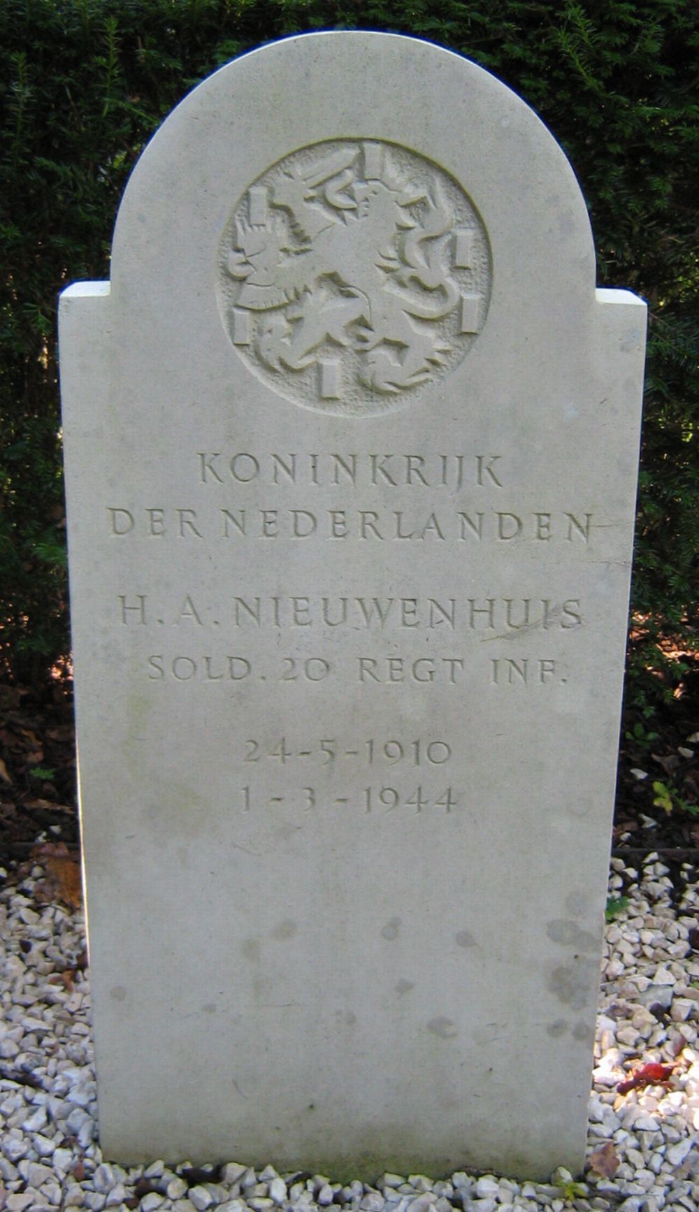 nieuwenhuis.h.a.2010.jpg