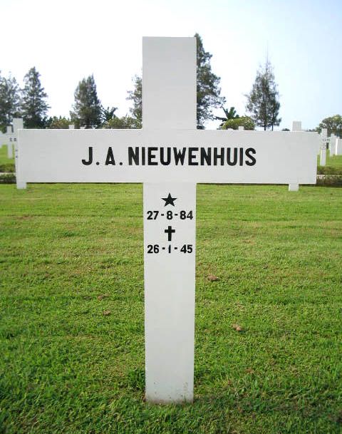 nieuwenhuis j.a.2004.jpg