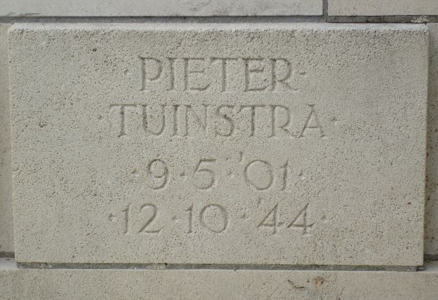 tuinstra.p.2008.jpg