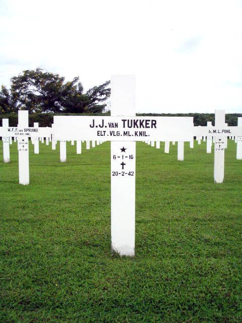 tukker.van.j.j.2005.jpg