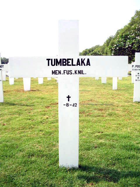 tumbelaka.2005.jpg