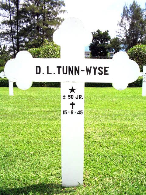 tunn wyse.d.l.2004.JPG