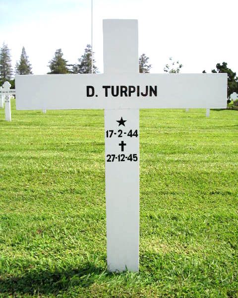 turpijn d.2004.jpg.JPG