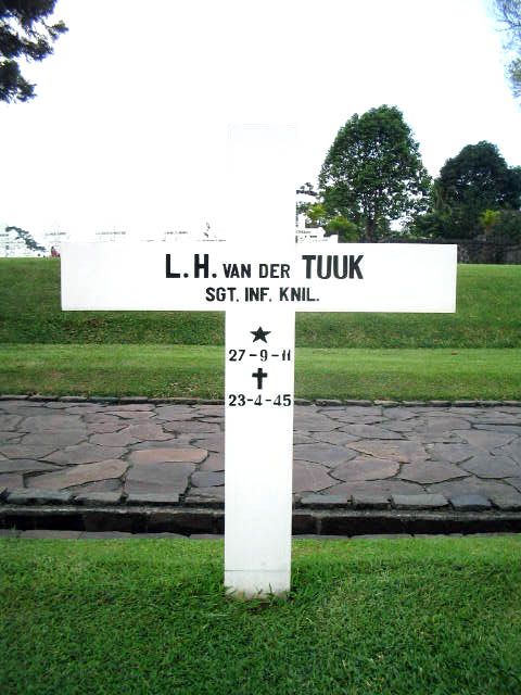 tuuk.v.der.l.h.2005.jpg
