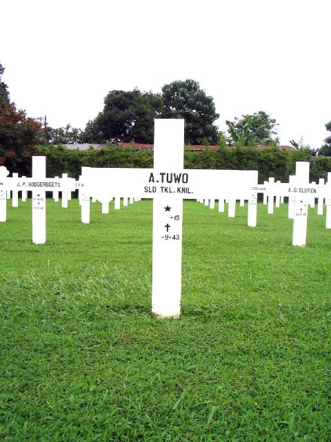 tuwo.a.2005.jpg