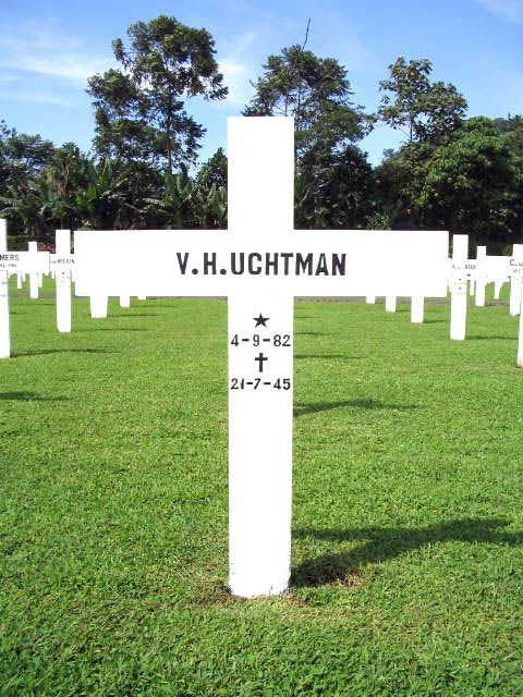 uchtman.v.h.2005.jpg