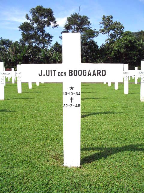 uit den boogaard.j.2005.jpg