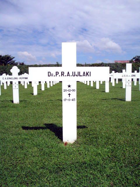 ujlaki.p.r.a.2005.jpg