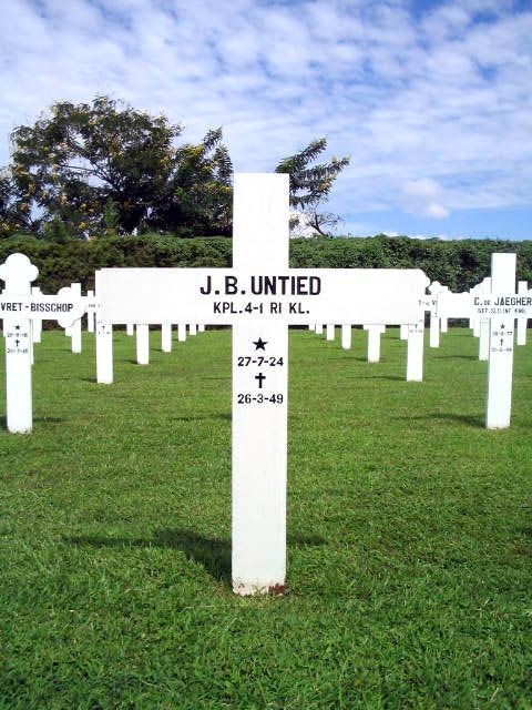 untied.j.b.2005.jpg