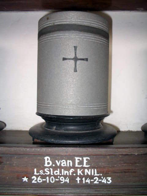 ee.van.b.2005.jpg