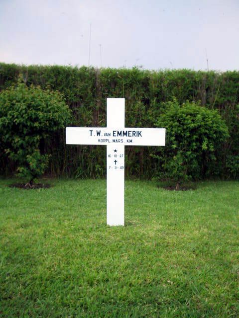 emmerik.t.w.2005.jpg