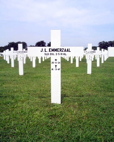emmerzaal.j.l.2005.jpg